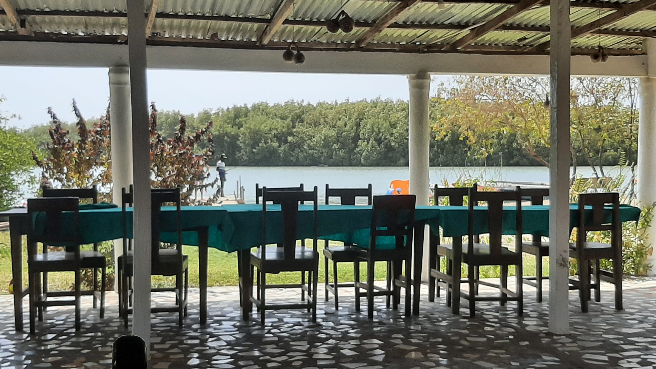 StalaRestaurantRiver scaled - THE GAMBIA: IN THE RIVER DELTA OF THE IDYLLIC ALLAHEIN-RIVER AND DIRECTLY ON THE ATLANTIC, THE STALA ADVENTURE LODGE BECKONS WITH 'PETS ❤️-WELCOME'